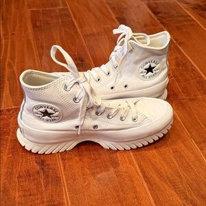 Converse All Star Chuck Taylor Leather White High-Tops size 7